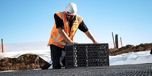 Installing Plastic Soakaways